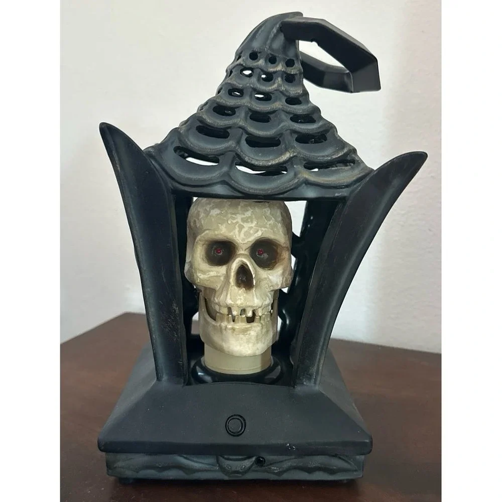 TESTED ~ Vtg‎ 90's Gemmy Animated Talking Skull in Lantern HALLOWEEN ~ WORKS